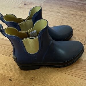 L.L. Bean Wellie Brown Yellow Rain Boots